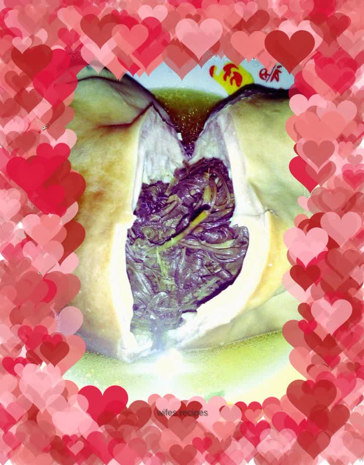 Pork belly stewed with mugwort