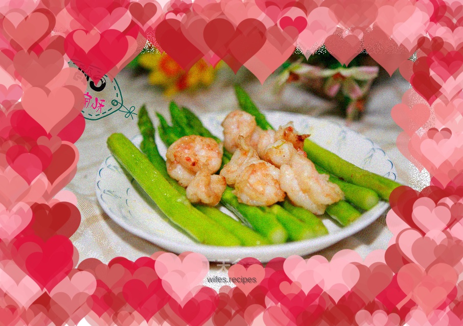 C’s mom’s private choice—baked prawns with asparagus that can also be made in a pan