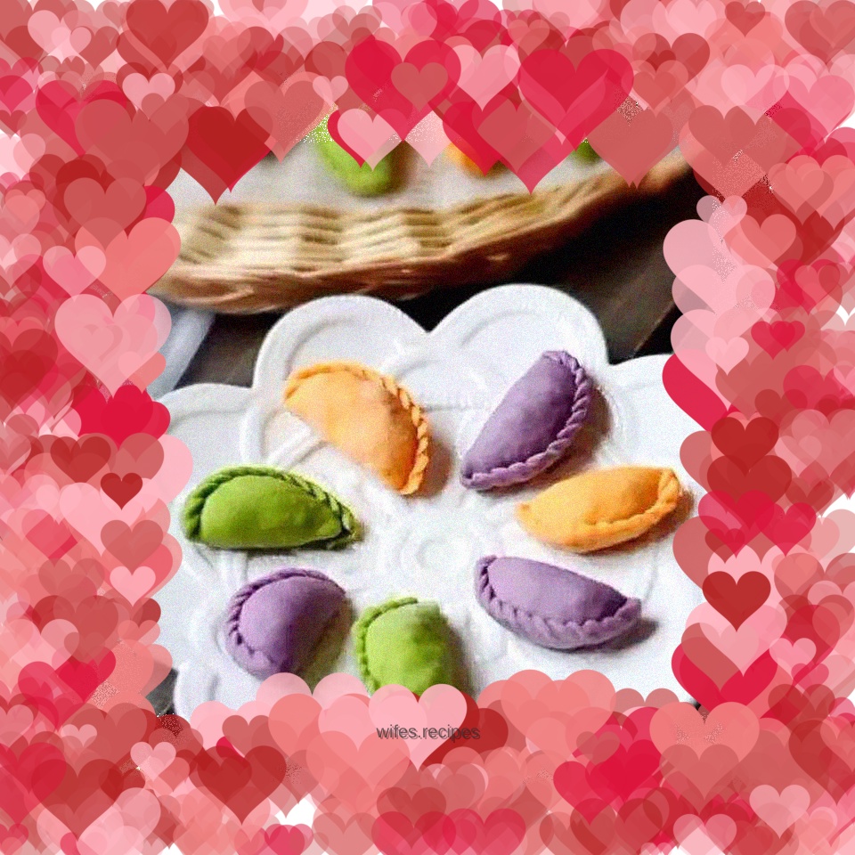 Three Color Clam Dumplings