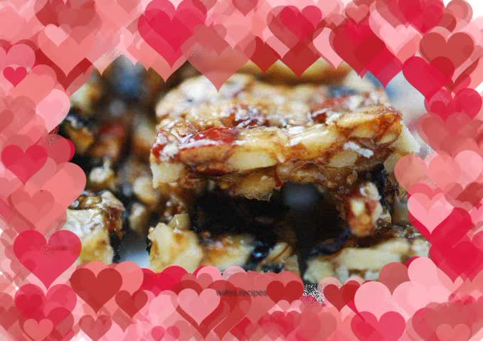 Light nut energy bar