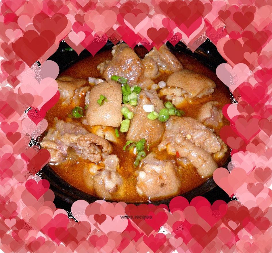 Braised Pork Trotters with Pickled Peppers