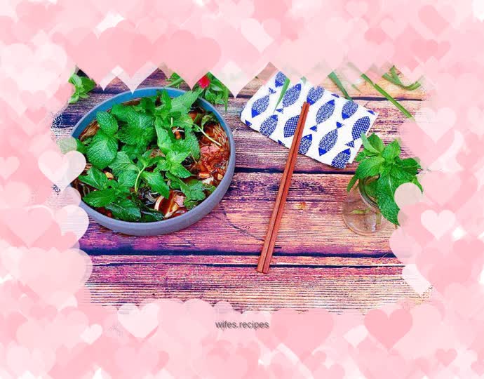 Mint Lamb Rice Noodles