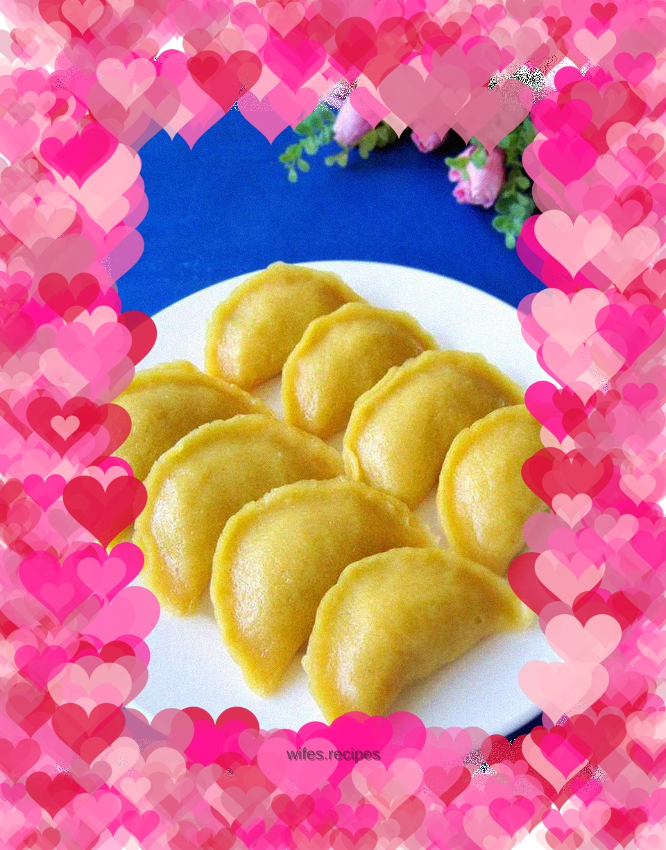Steamed cornmeal and radish dumplings