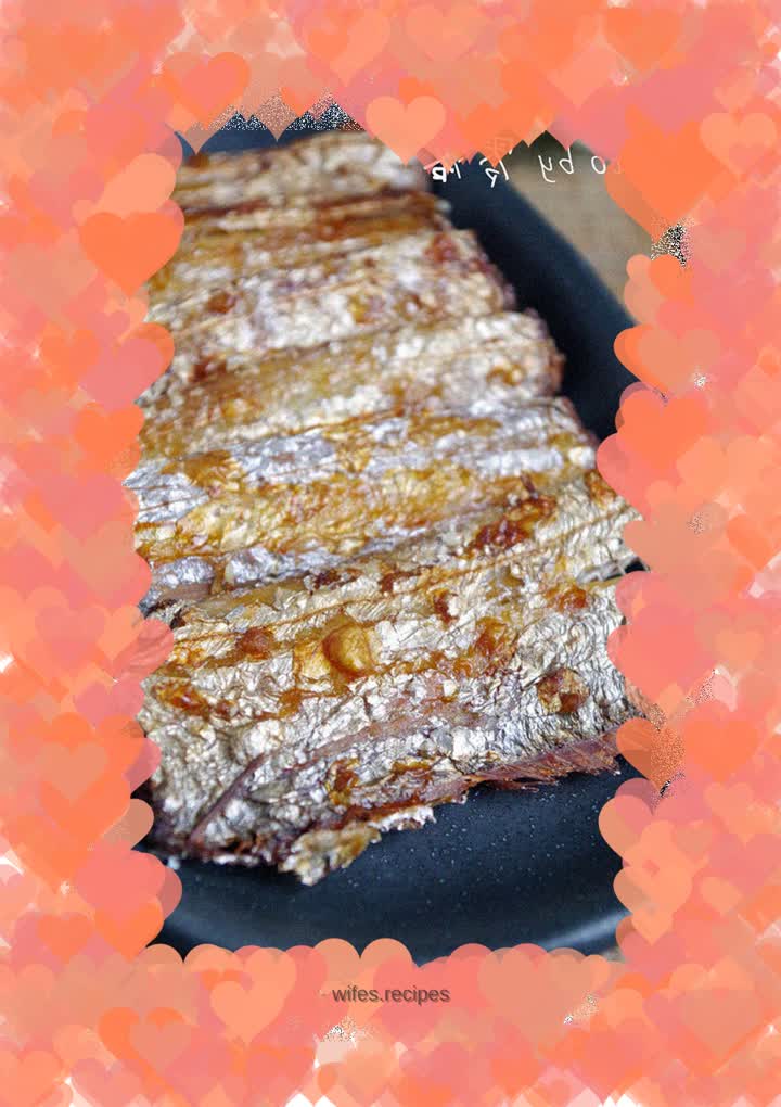 Oil-free version: Fried Hairtail Fish