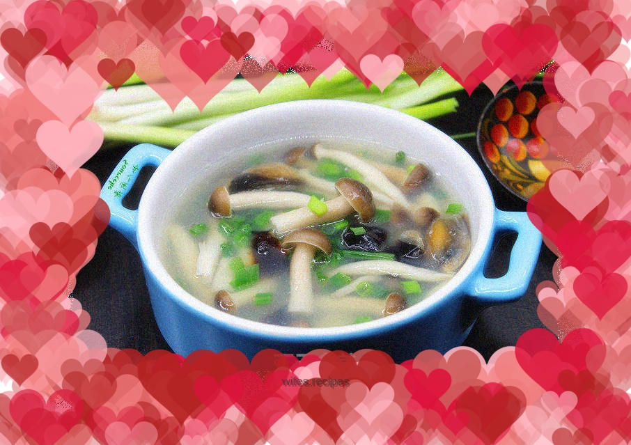 Shimeji mushroom preserved egg soup