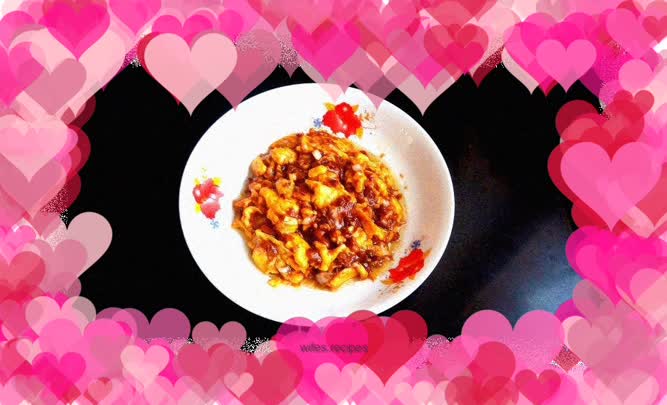 Fried eggs with soybean paste