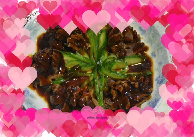 Gizzard flowers are in full bloom