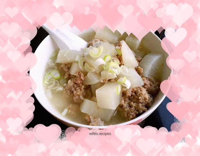 Beef meatballs and radish soup