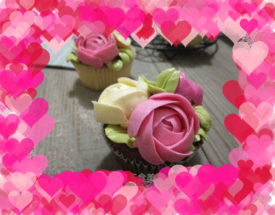 Decorated Cup Cake (Easy to Make Cheese Frosting)