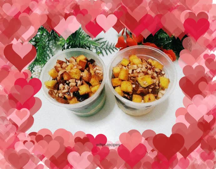 Ice cream bread dessert cup