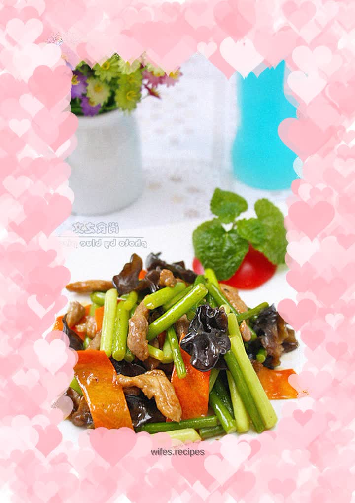 Fried shredded pork with garlic