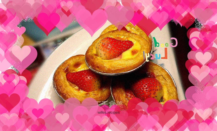 Double Berry Egg Tart (Strawberry Egg Tart + Blueberry Egg Tart)