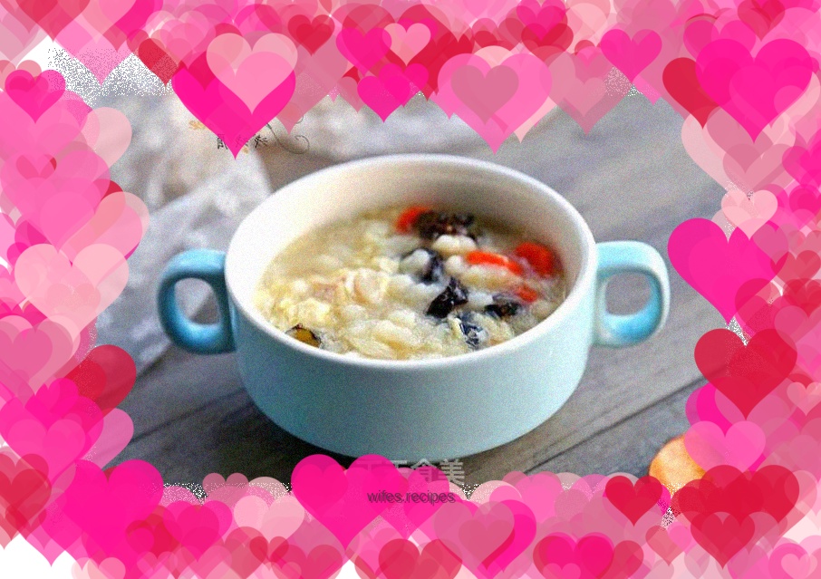 Sea cucumber and egg pimple soup