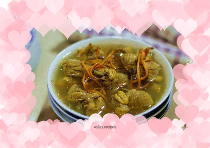 Braised duck meat with cordyceps flowers