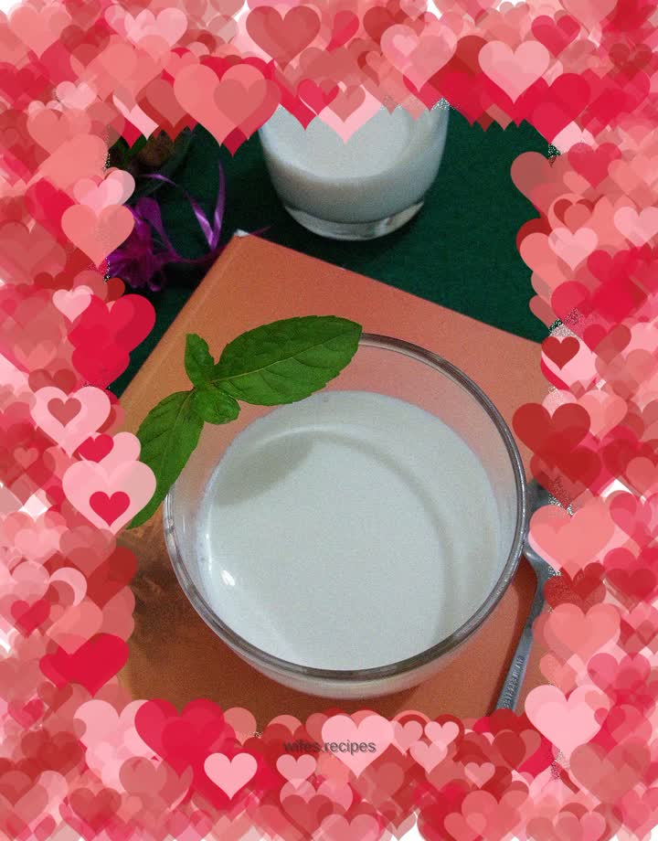 Simple and nutritious - almond milk tea