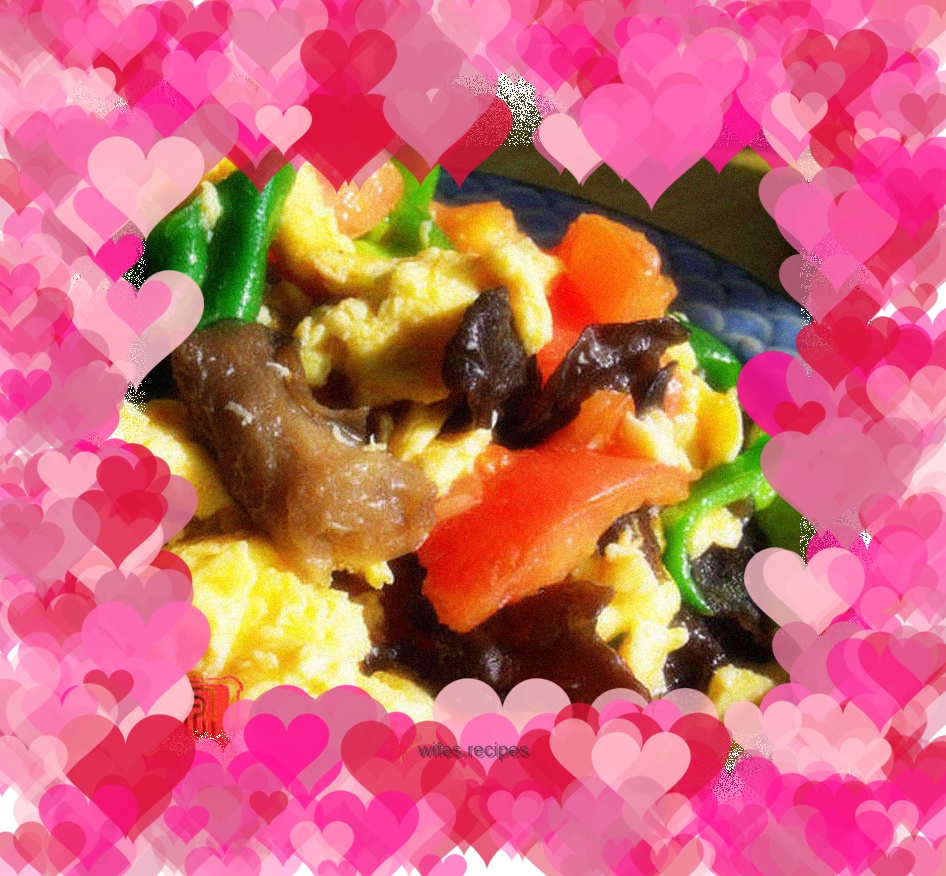 Scrambled eggs with tomatoes