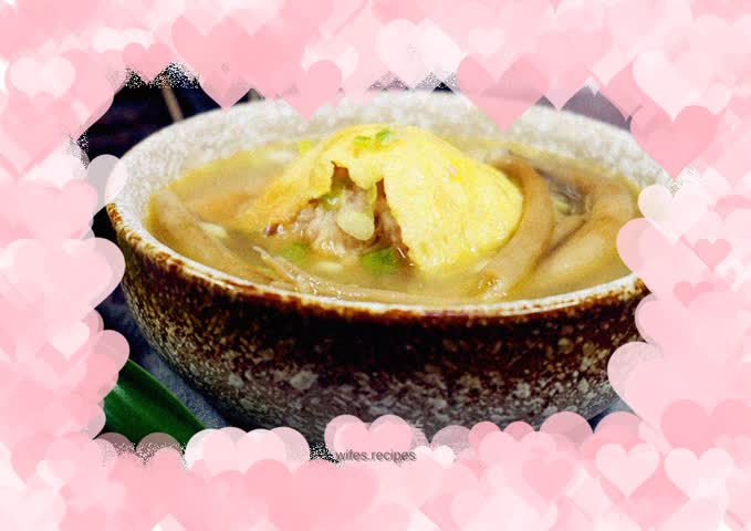 Egg buns, meatballs and mushroom soup