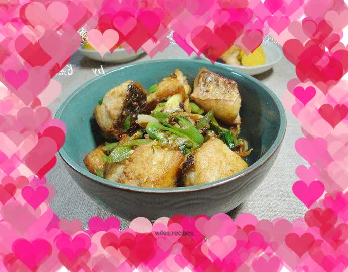 Perfect with wine and rice -------【Fried glutinous rice cake fish】