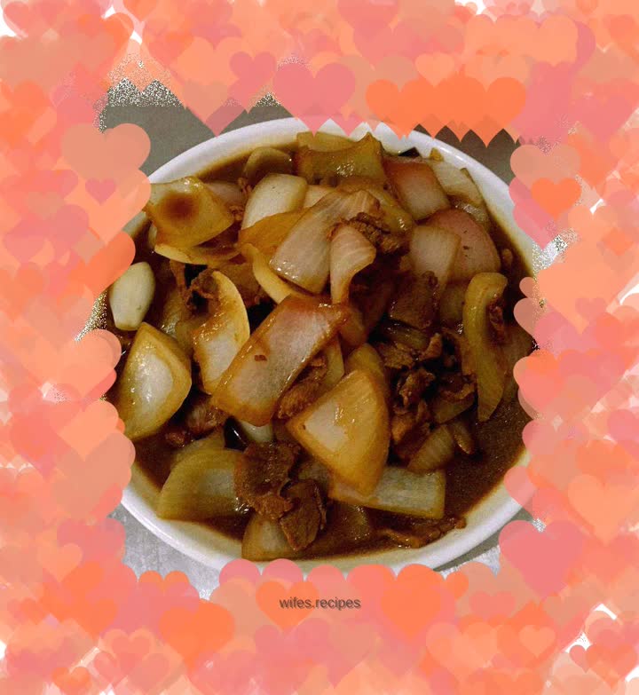 Fried meat with onions