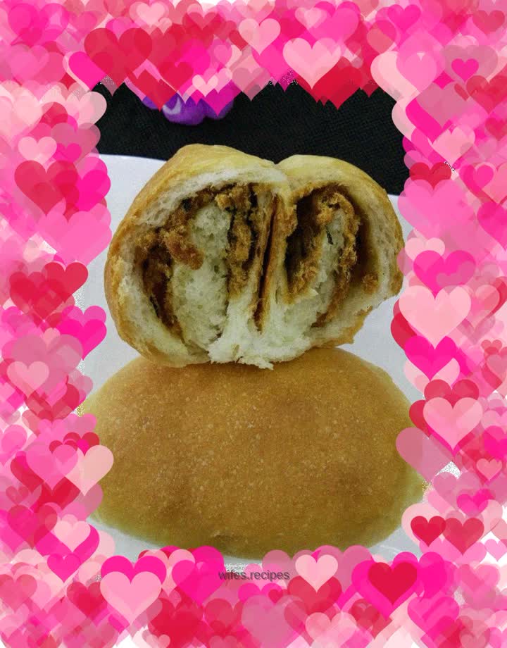 Seaweed and meat floss bread