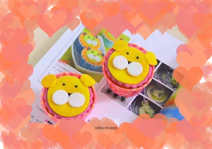 Fondant Cartoon Cupcakes