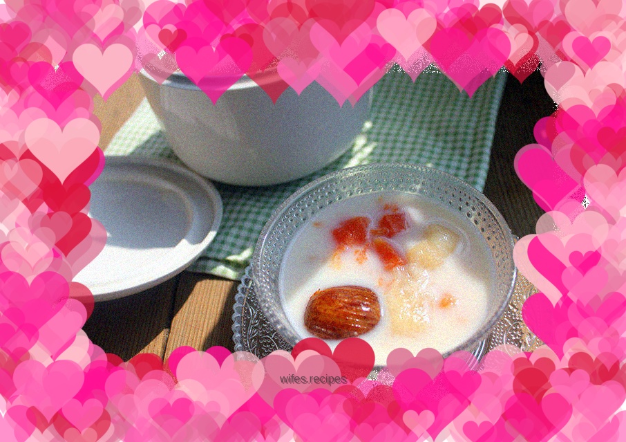 Beauty and Beauty-Papaya Fish Maw Soup