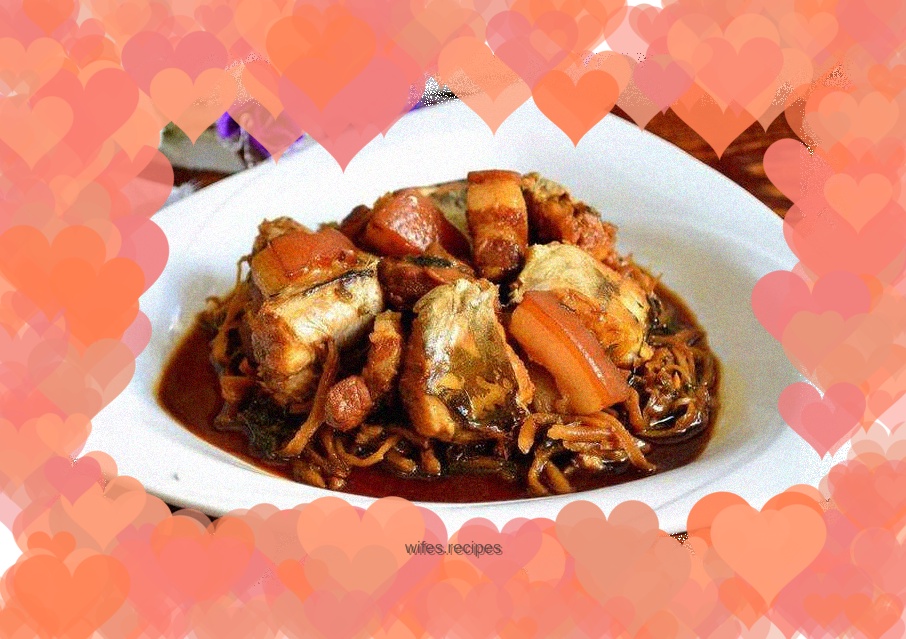 Stewed conger eel with pork belly and mustard greens