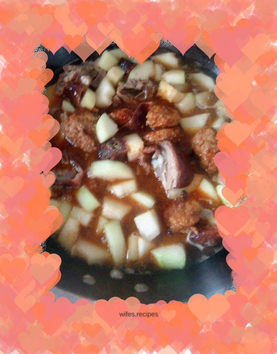 Roast duck, roasted winter melon and lion head