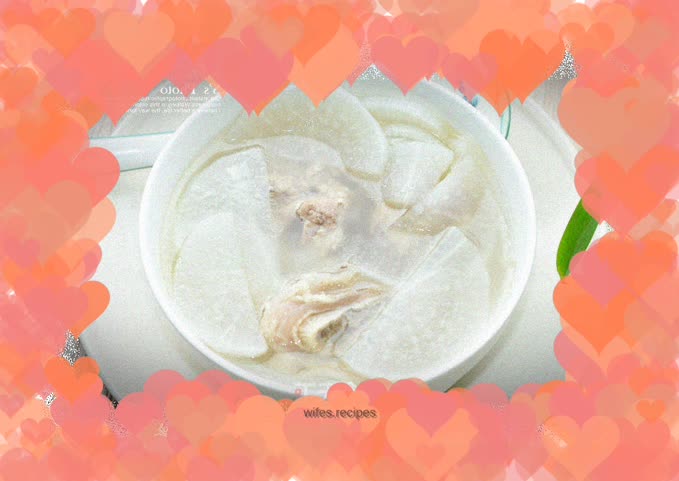 Warm the body and heart-beef bone and radish soup