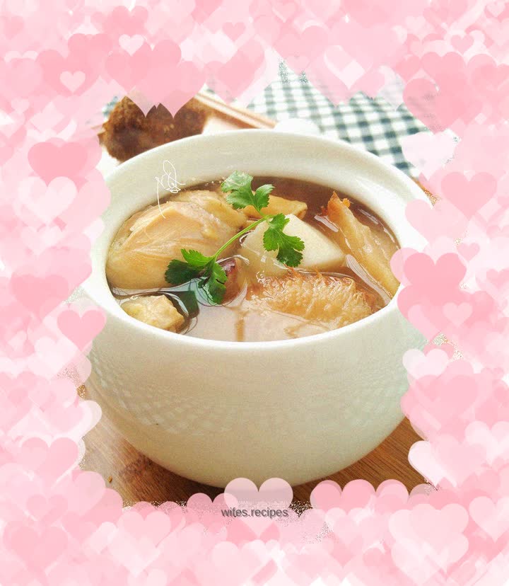 Braised old hen with Hericium mushrooms