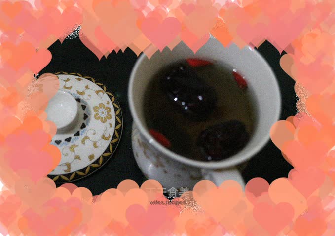 Healthy Red Dates, Longan, Wolfberry and Rock Sugar Tea