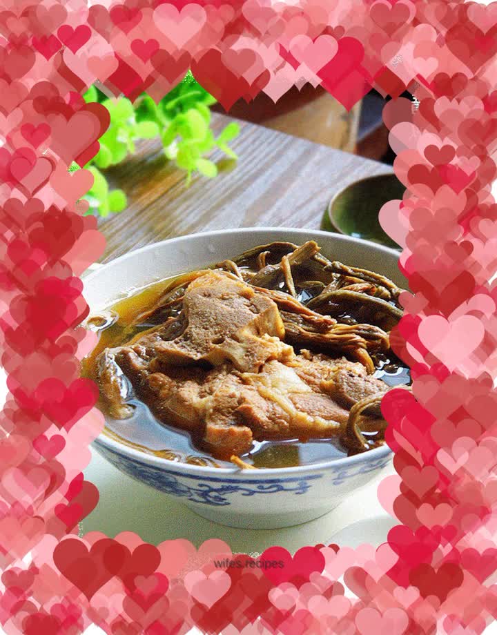 Stewed spine with dried cowpeas