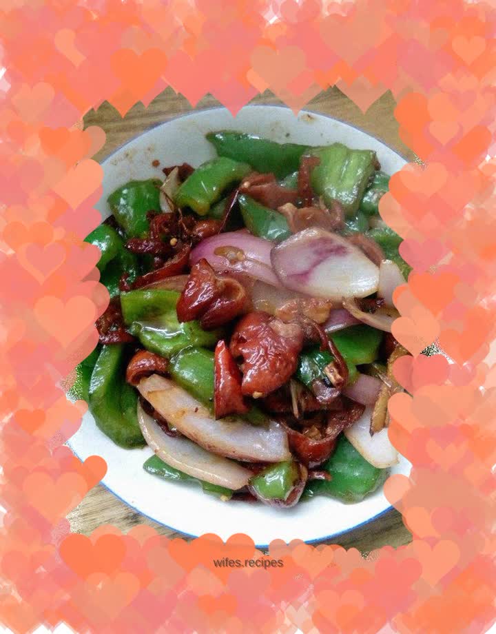 Spicy Stir-fried Fatty Sausage