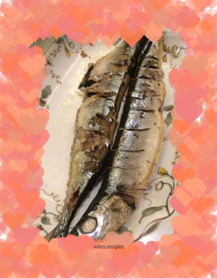 Salt grilled saury