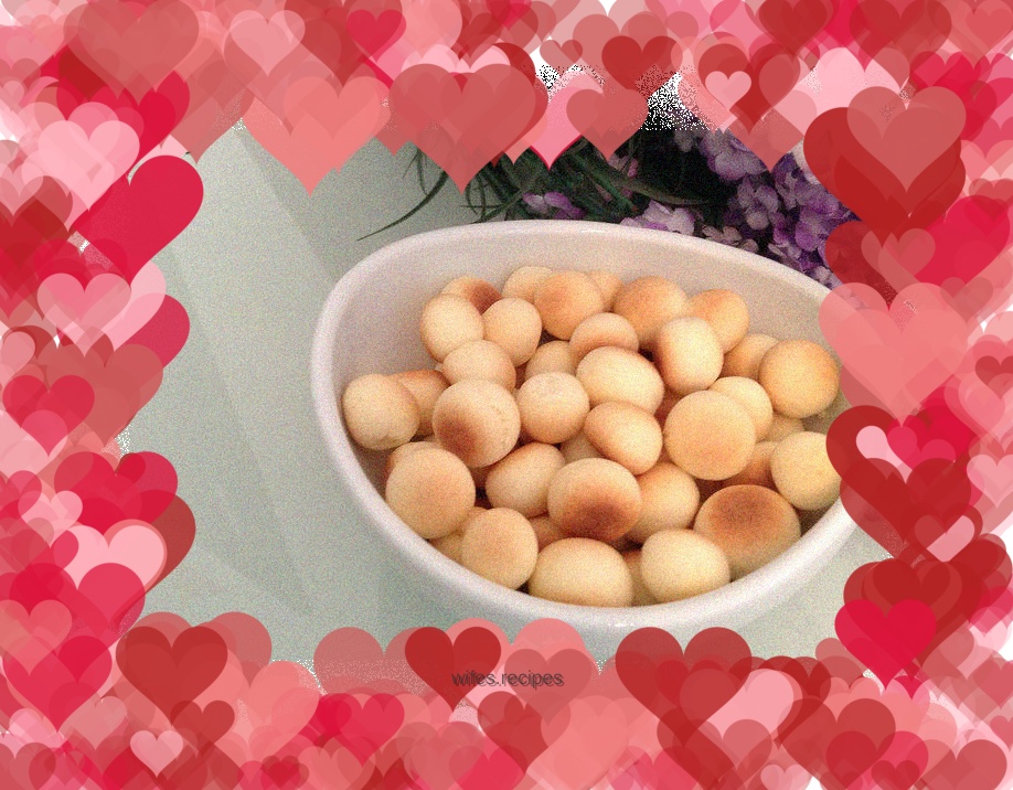 Weekend afternoon snack----------Wangzai steamed buns