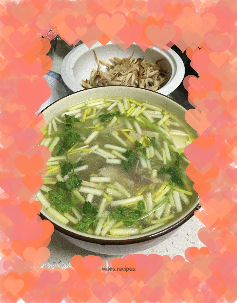 Old hen, tofu and mushroom soup