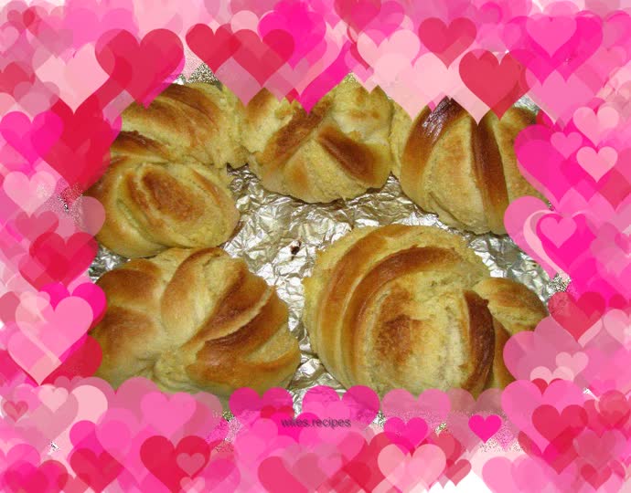 Coconut bread (with coconut filling)