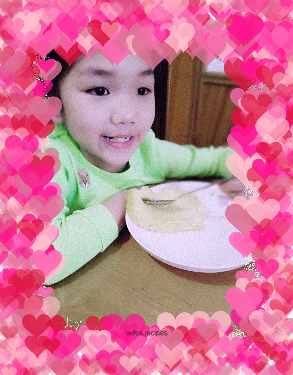 Babies can make their own microwave cakes