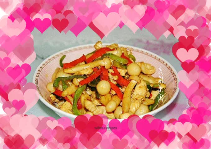 Stir-fried white jade mushrooms with chicken breast