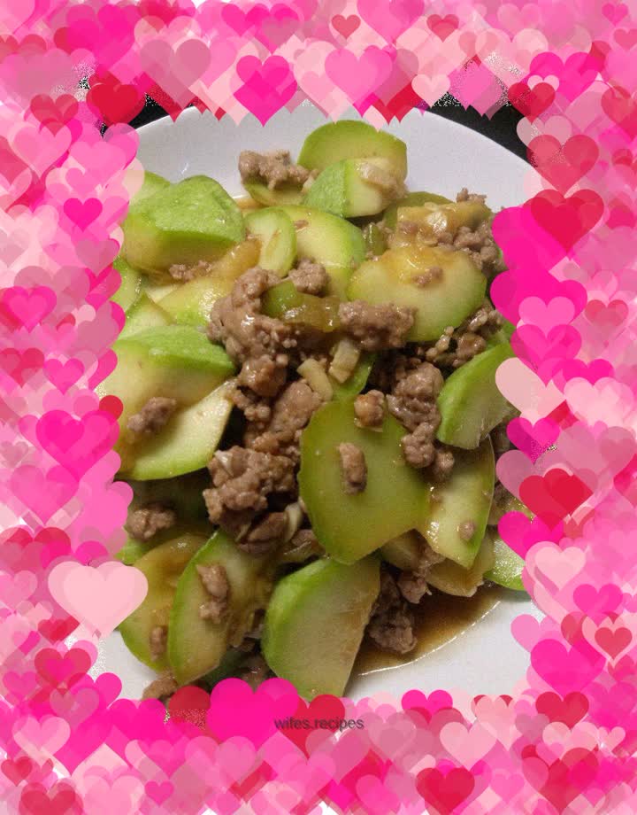 Stir-fried zucchini with minced meat