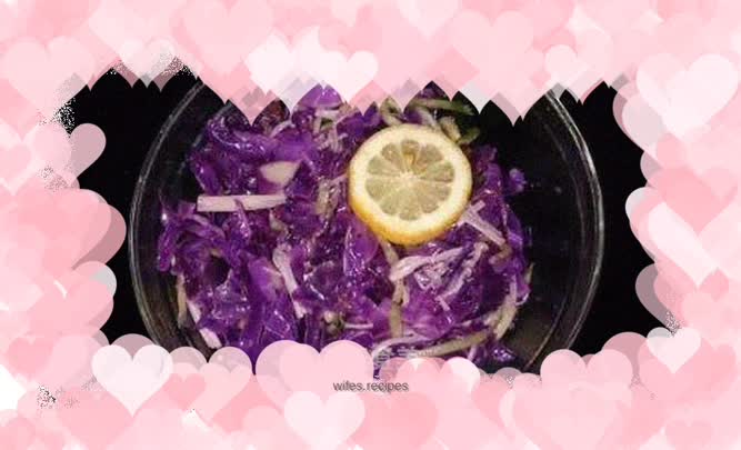 Sweet and sour purple cabbage