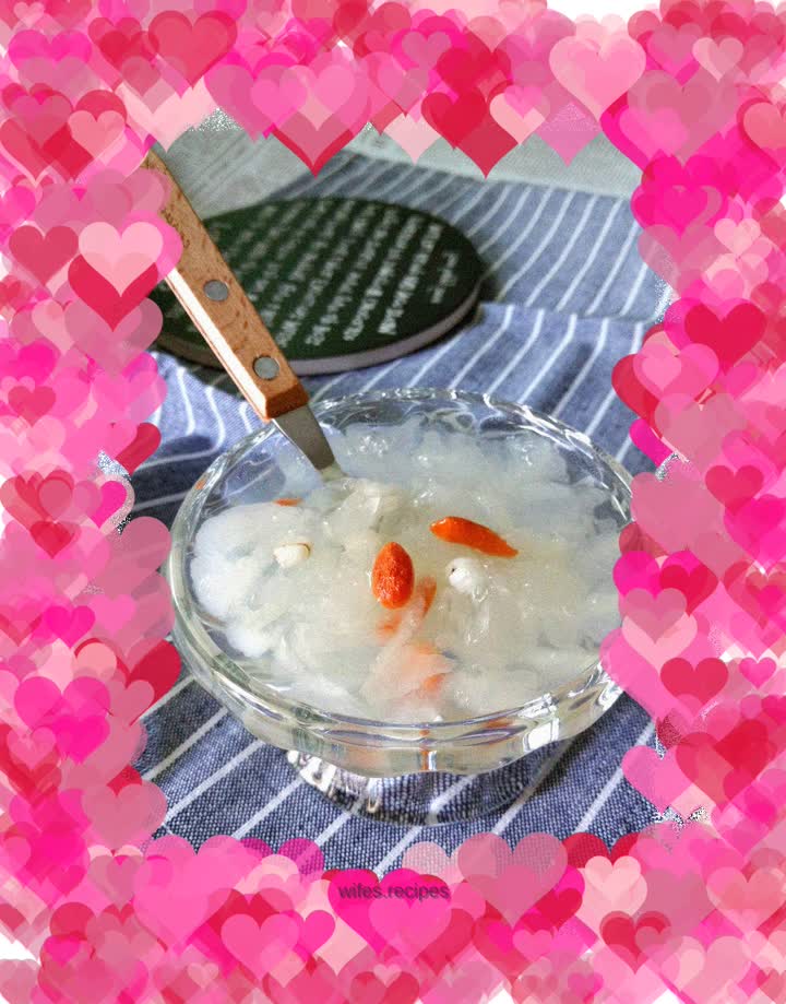 Wolfberry and Tremella Soup