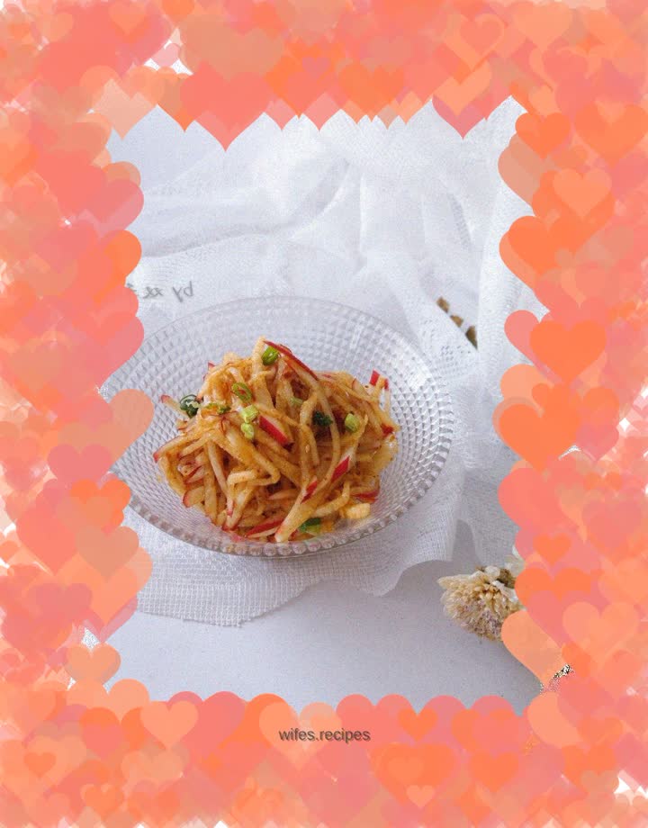 Spicy and sour shredded radish