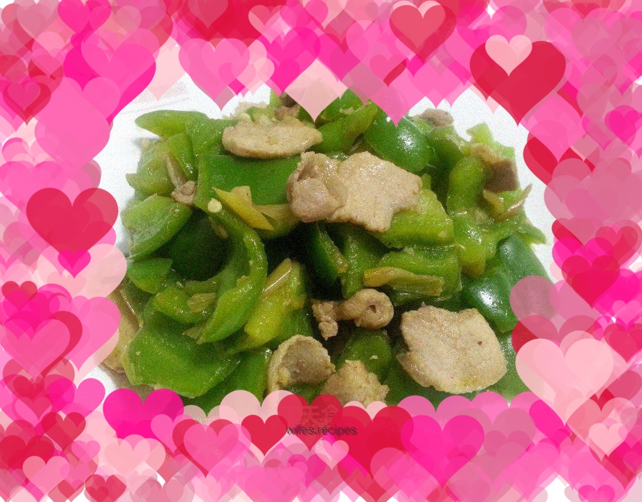 Fried pork with green pepper