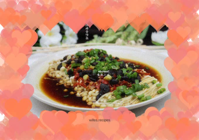 Summer Appetizer with Chopped Pepper and Enoki Mushrooms