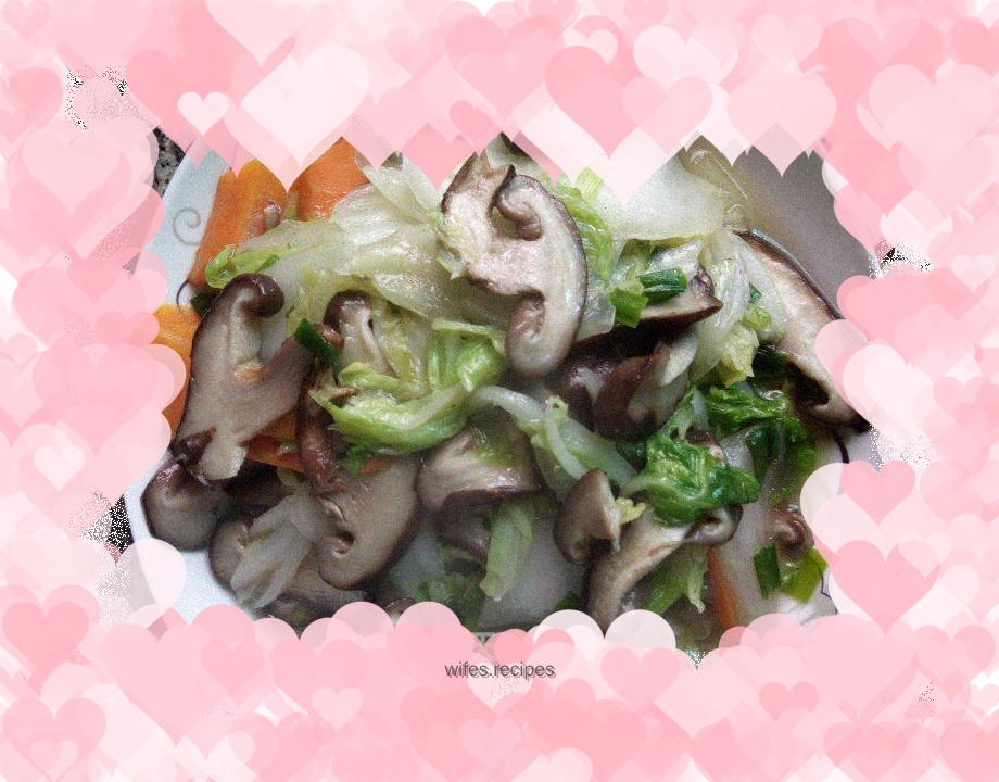 Stir-fried cabbage with mushrooms
