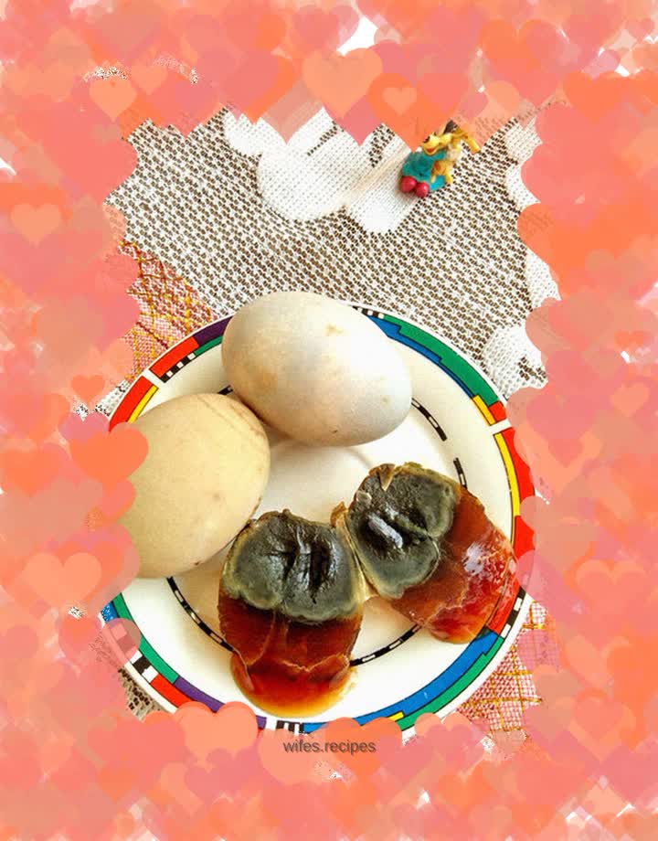 Homemade lead-free preserved eggs