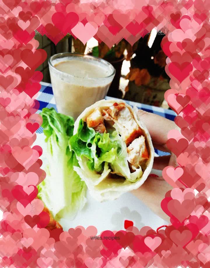 Pan-fried chicken breast rolls