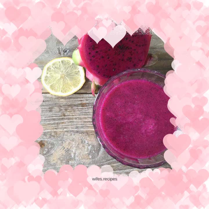 Dragon fruit and pear juice with only pear flavor