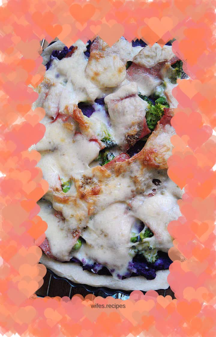 Purple potato, bean dregs and bacon pizza